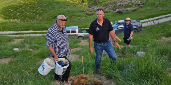 Planting team at Paritu Station